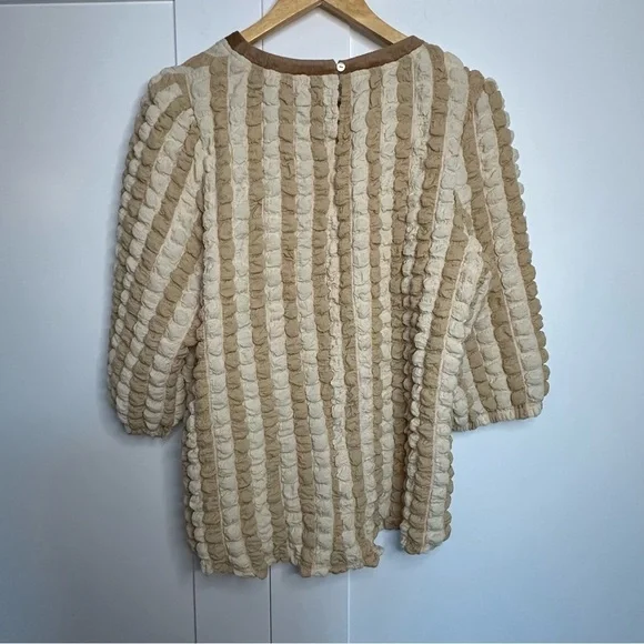 VOY puff textured blouse in beige tan cream short sleeve Large fun unique new - Picture 8 of 14